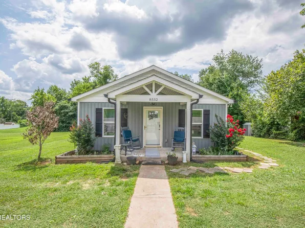 8532 Three Points Rd, Knoxville, TN 37924