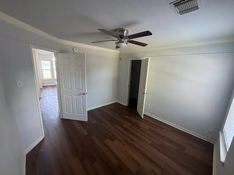 6706 Keithwood Cir S — Photo 10