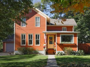 306 Exchange St, Marshall, MI 49068