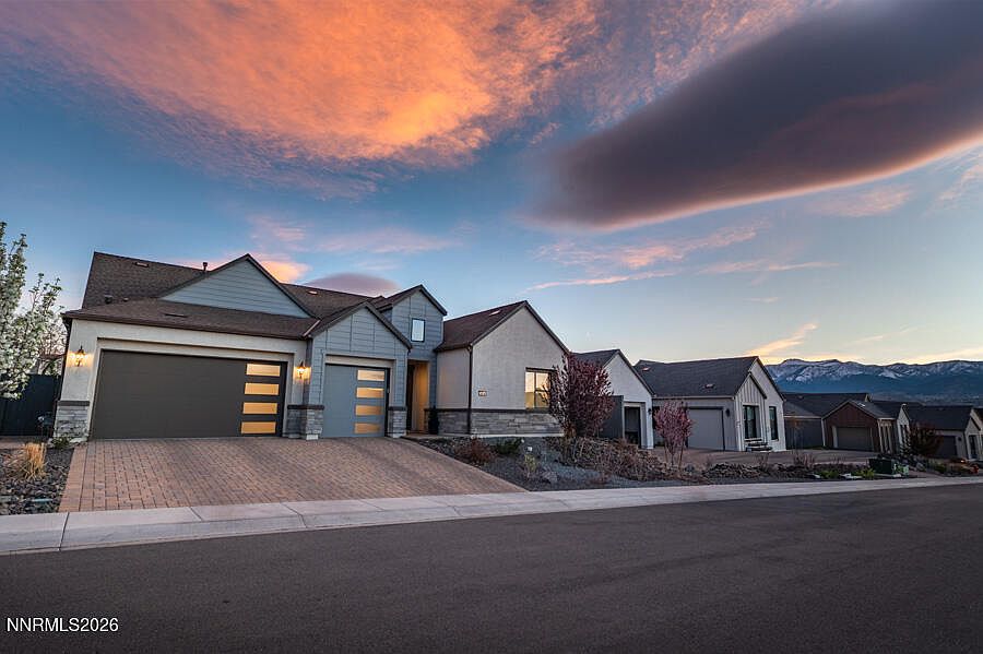 1st image of 2978 Saddle Peak Dr