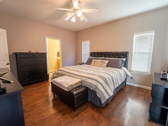 4th image of 1084 Earnhardt Dr