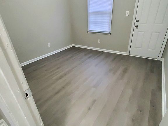5th image of 1812 London Church Rd NE #55D