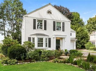 9 Rosedale Rd, West Hartford, CT 06107