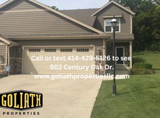 502 Century Oak Dr, Waukesha, WI 53188