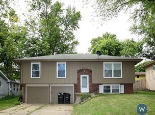 14817 L St, Omaha, NE 68137