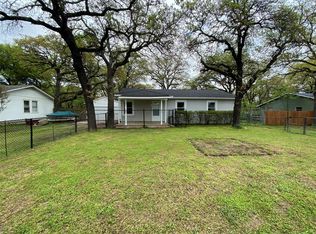 161 Gordon Dr, Azle, TX 76020