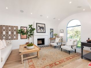 913 S Mullen Ave, Los Angeles, CA 90019