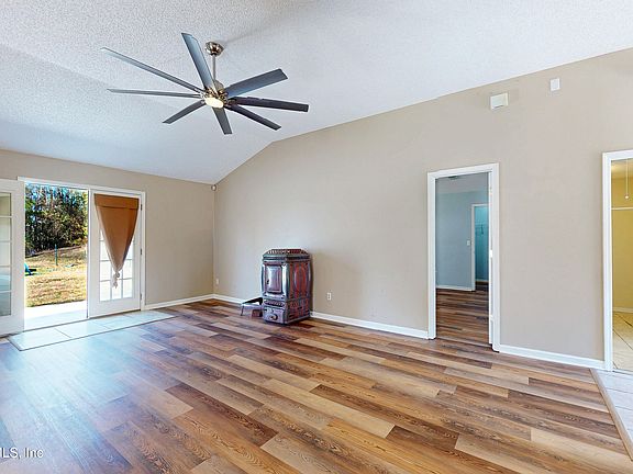 4th image of 55592 DEER RUN Road SE