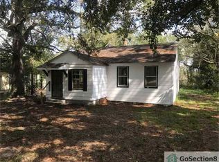 26 Ryan St, Chickasaw, AL 36611
