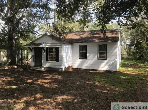 26 Ryan St, Chickasaw, AL 36611