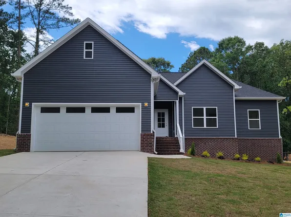 1015 27th St N, Pell City, AL 35125