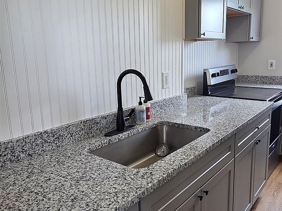4th image of 68 Claremont Ave APT 3