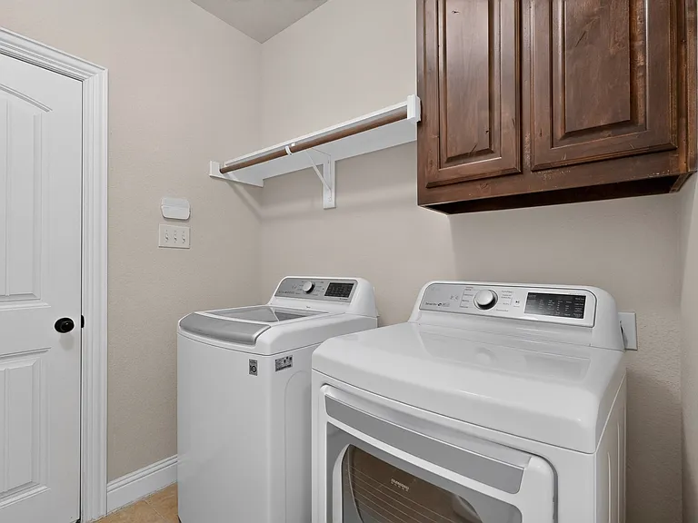 10529 Jackson Hole Ln — Photo 25