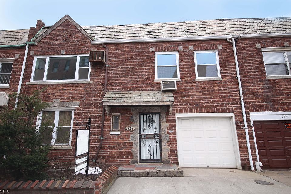 1st image of 1734 E 16th St