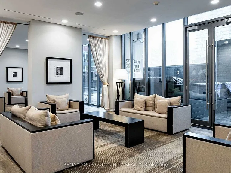 33 Charles St E #603 — Photo 22
