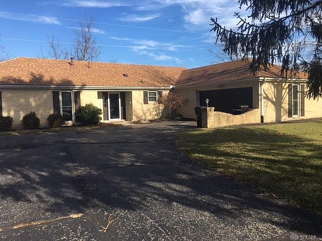 1st image of 4390 Willow Run Dr