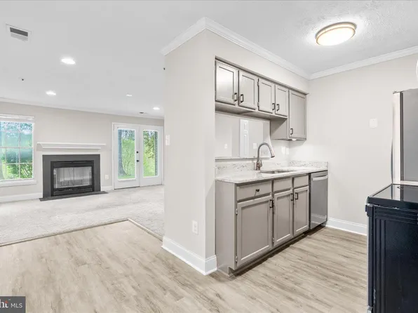 4720 Dorsey Hall Dr Unit 602, Ellicott City, MD 21042