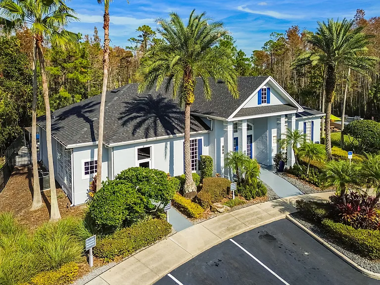 Knightsbridge at Stoneybrook — Photo 17