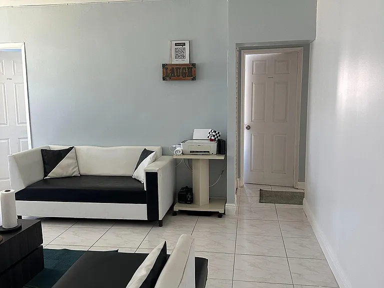 Living room / Room #3