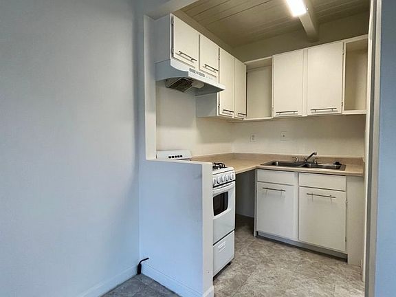 5th image of 911 Ventura Ave #7
