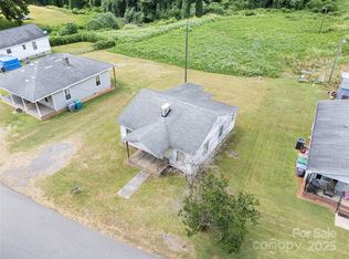 204 13th St, Gastonia, NC 28012