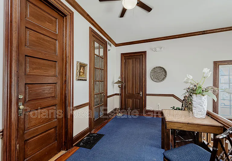 101 E 14th St #3 — Photo 7