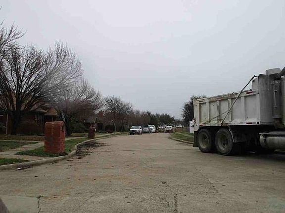 5th image of 3301 Cool Springs Cir