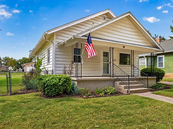 335 Topeka Ave, Holton, KS 66436