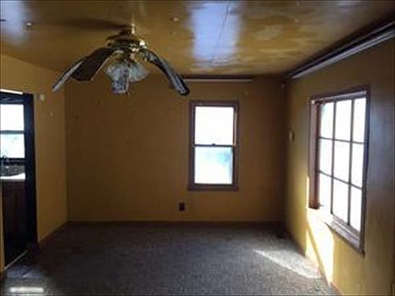 3rd image of 1824 Brentnell Ave