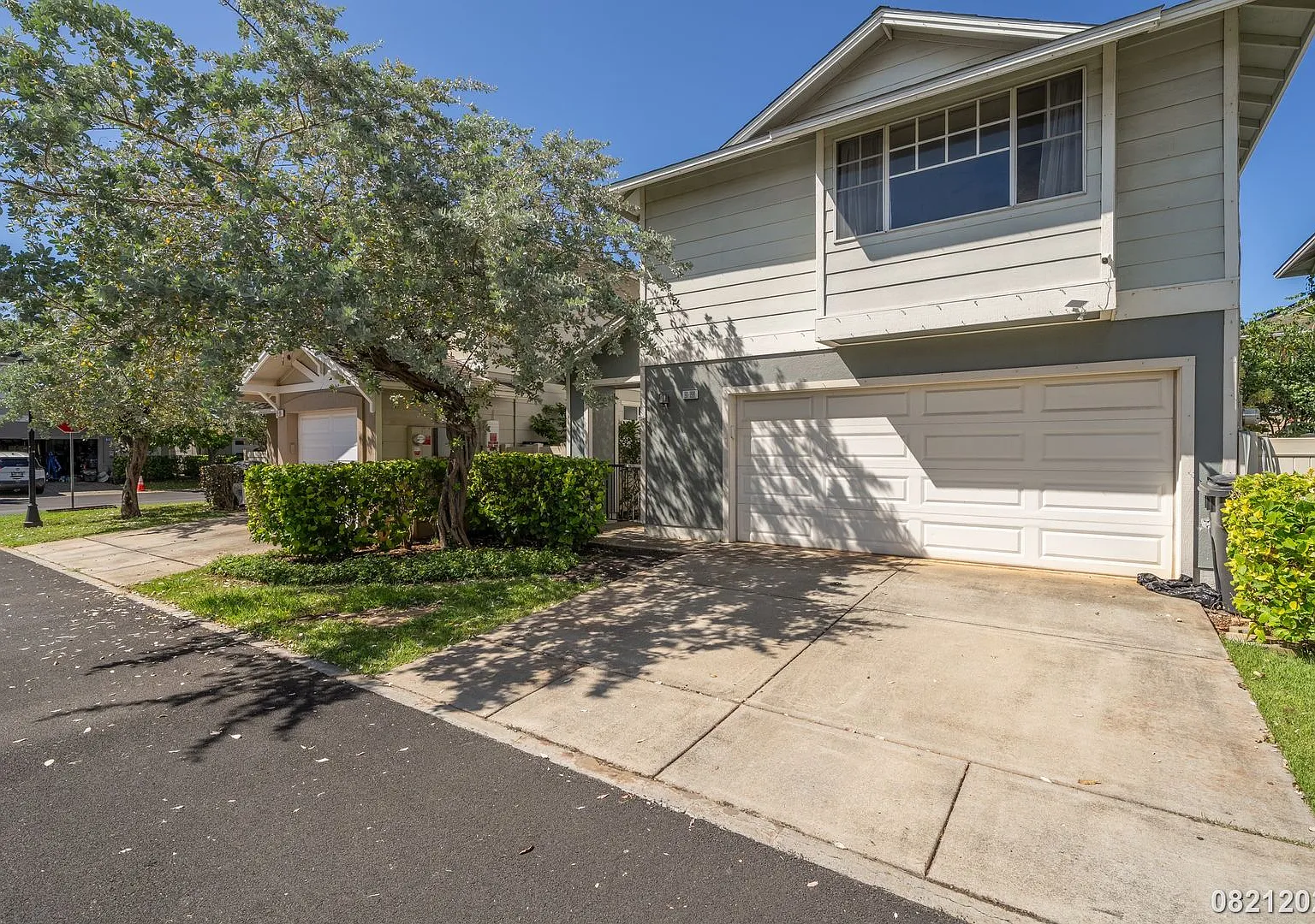 3BR/2.5BA Ewa Beach Home | 22 Solar Panels, Central AC, EV Charging & Water Softener — Photo 2