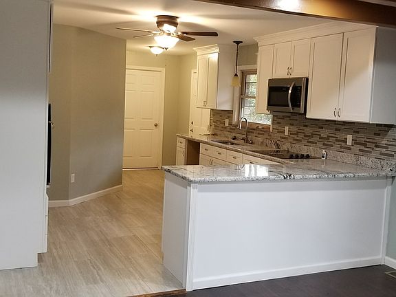 3rd image of 1329 W Main St