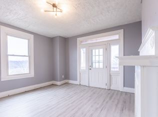 304 S Birmingham Ave #301, Pittsburgh, PA 15202