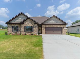 111 Compass Hill Cir, Toney, AL 35773