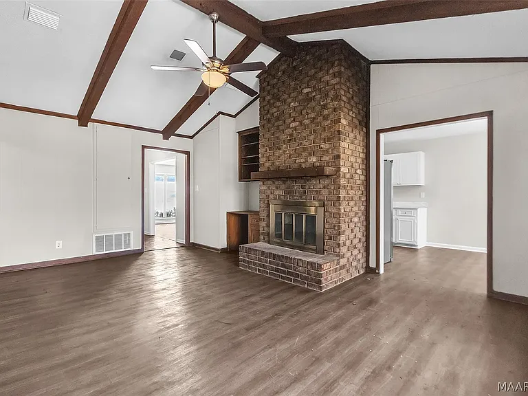 6125 Greta Pl — Photo 4
