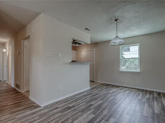 3rd image of 14004 Horseshoe Trl