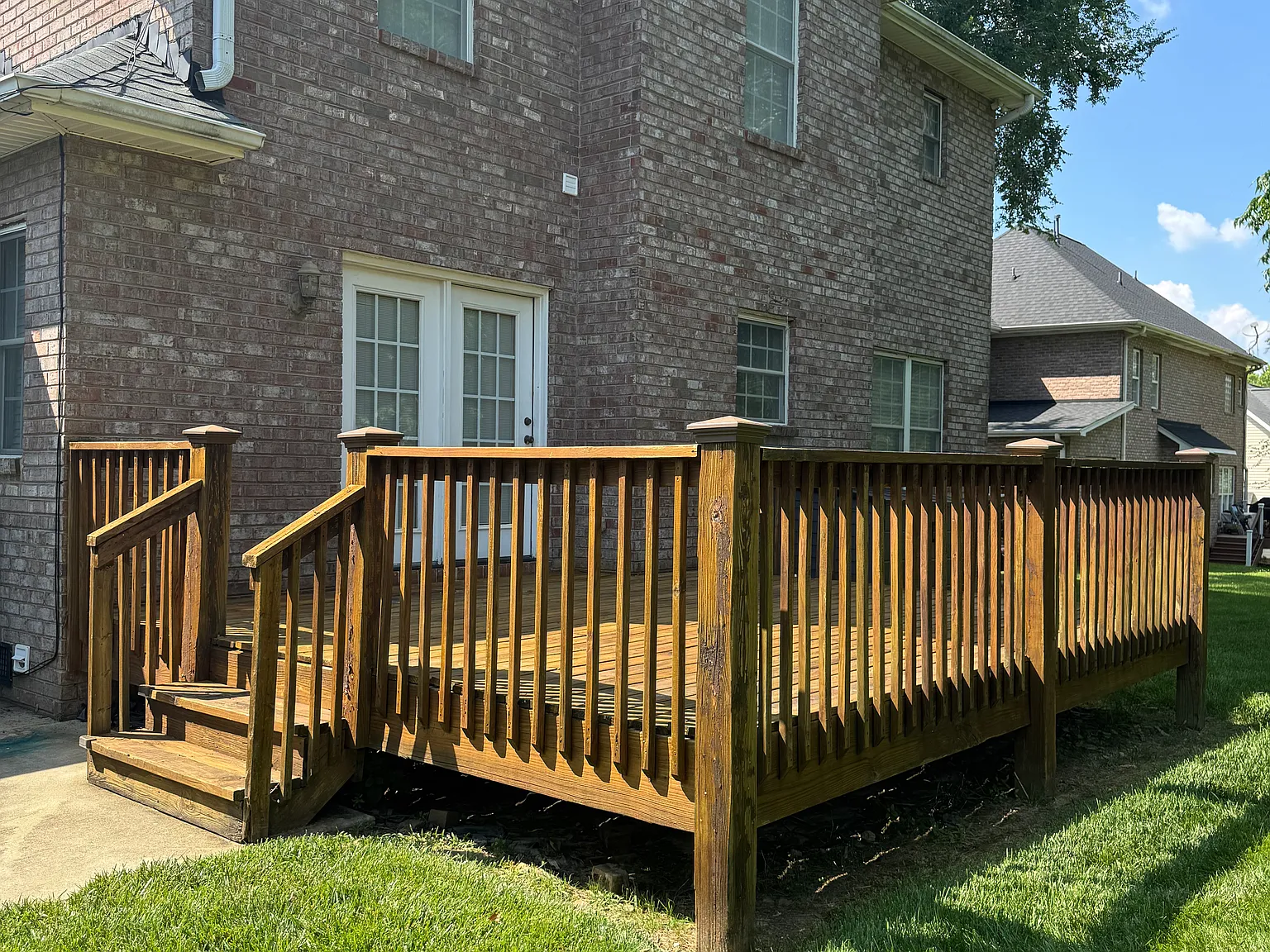 5 bed, 2440 sqft, $2,950 — Photo 2