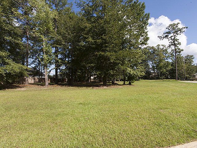 1st image of 107 Moss Trl
