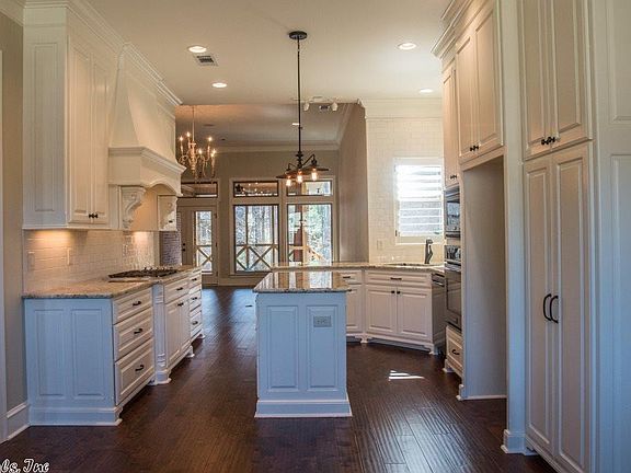 4th image of 105 Cove Creek Ct