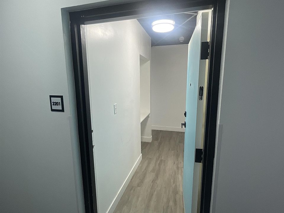 1st image of 1020 9th St #2201