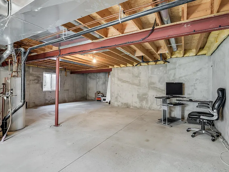 883 Emerald Dr — Photo 21
