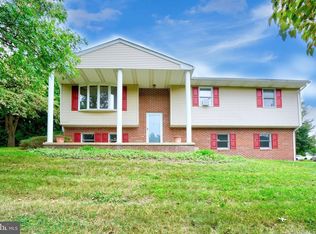 1329 Doris Dr, Pottstown, PA 19464