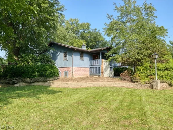 7707 Pioneer Dr, Blue Rock, OH 43720