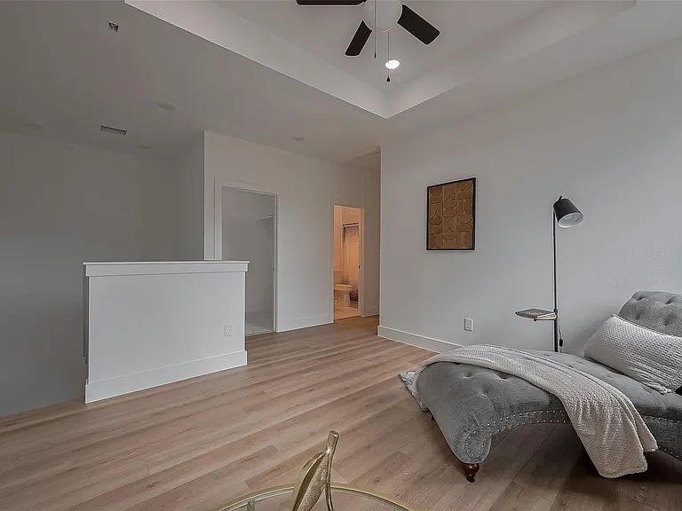 776 Mansfield St — Photo 24