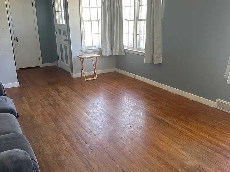 6254 Dixie Hwy — Photo 1