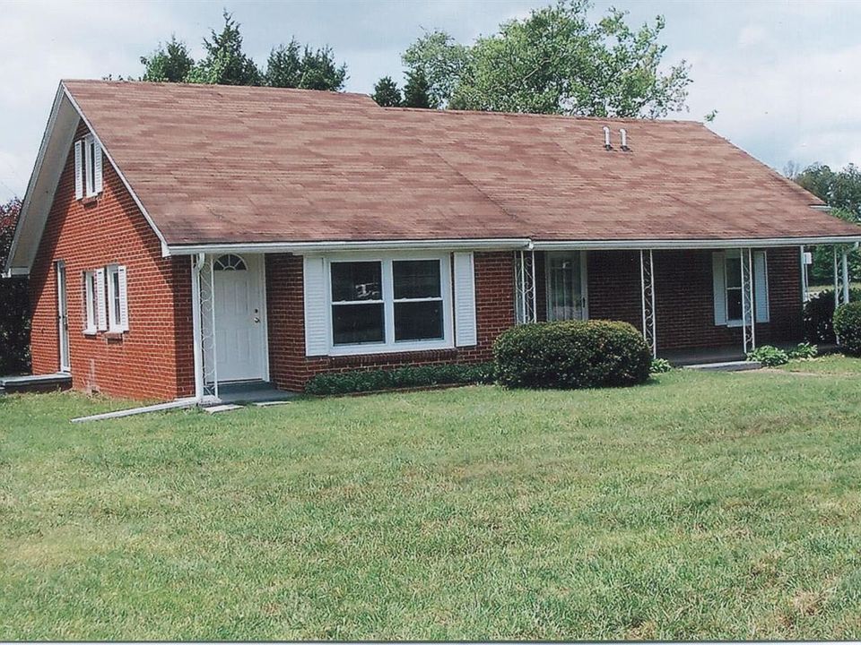 Lewisburg Front Photo Edited 2019