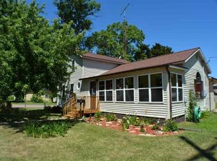 104 E River St, New Lisbon, WI 53950