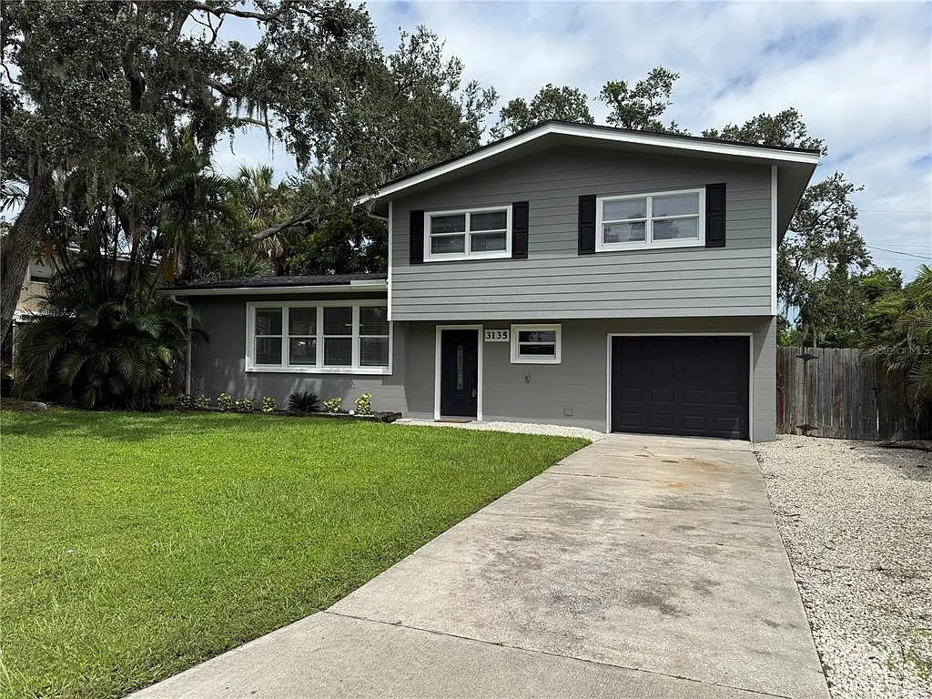 3 bed, 2.5 bath, 1502 sqft, $3,250 — Photo 1