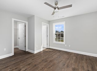 224 N Charlotte Ave, Waynesboro, VA 22980