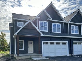 11 Kelts Farm Rd, Schenectady, NY 12309