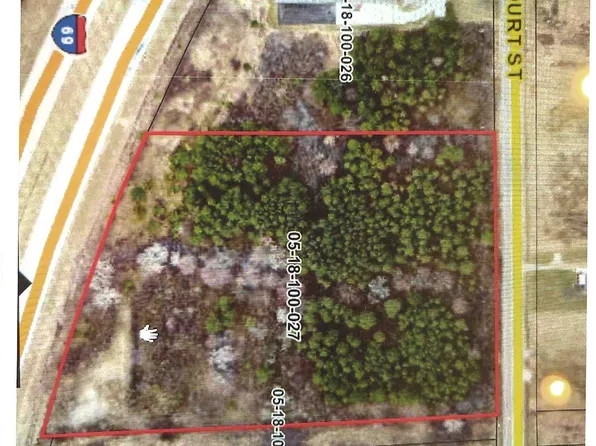 7104 E Court St, Davison, MI 48423